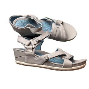 Baretraps Sandals Size 7